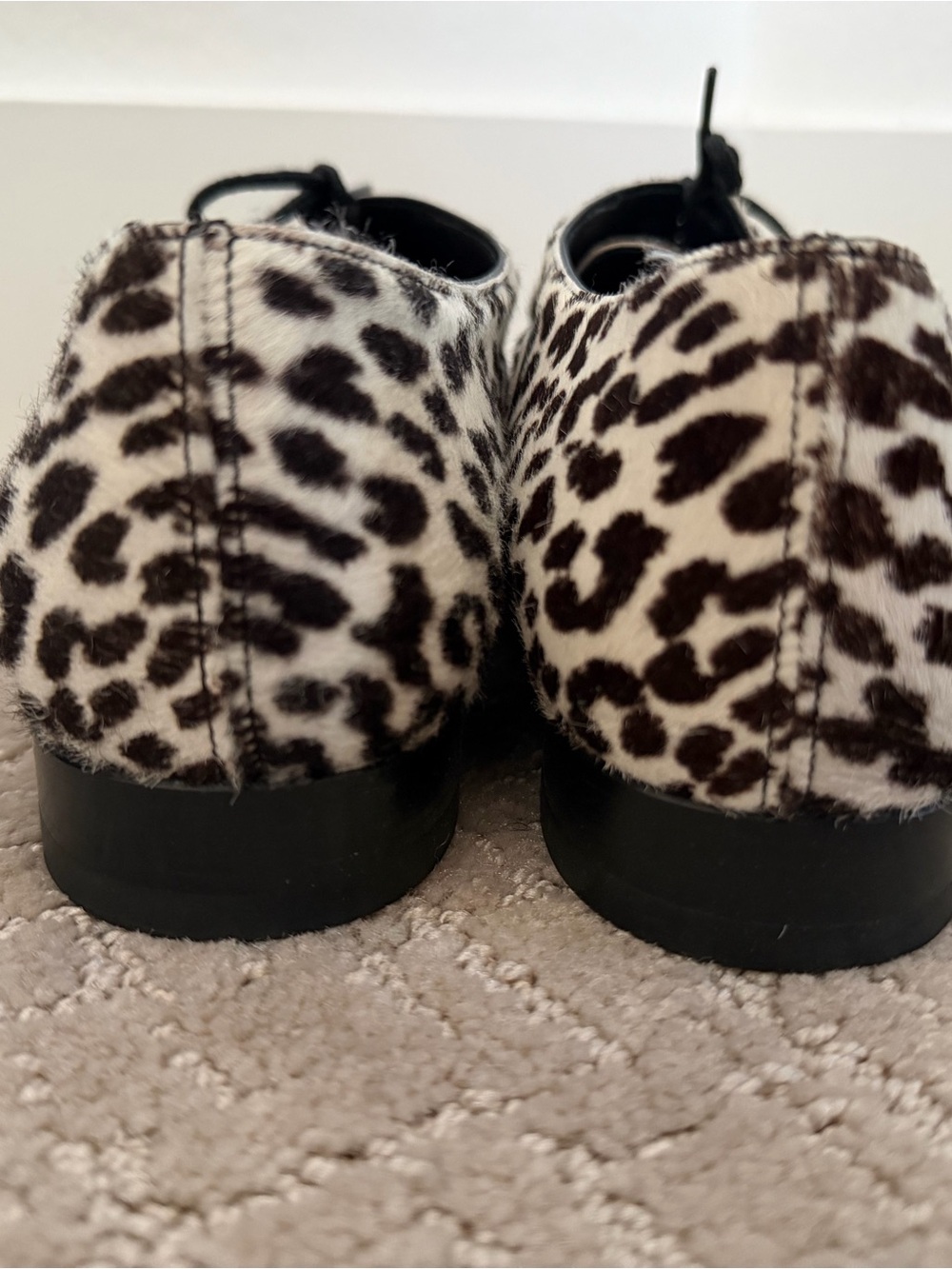 Saint Laurent Pony hair leopard Oxfords - Black and Cream - Picture 9 of 9